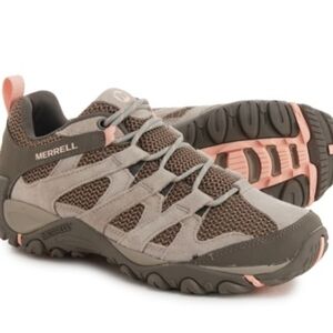 Merrell Women's Brown and Pink Hiking Shoes
